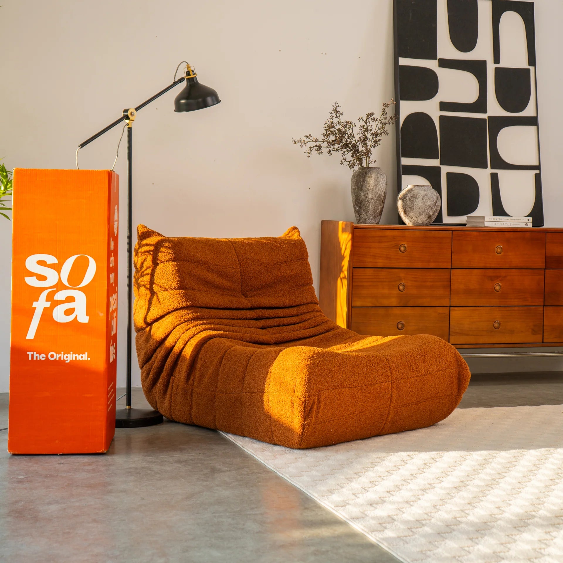 <tc>Sofa na Caixa</tc> 1973 1 assento em Boucle - Orange