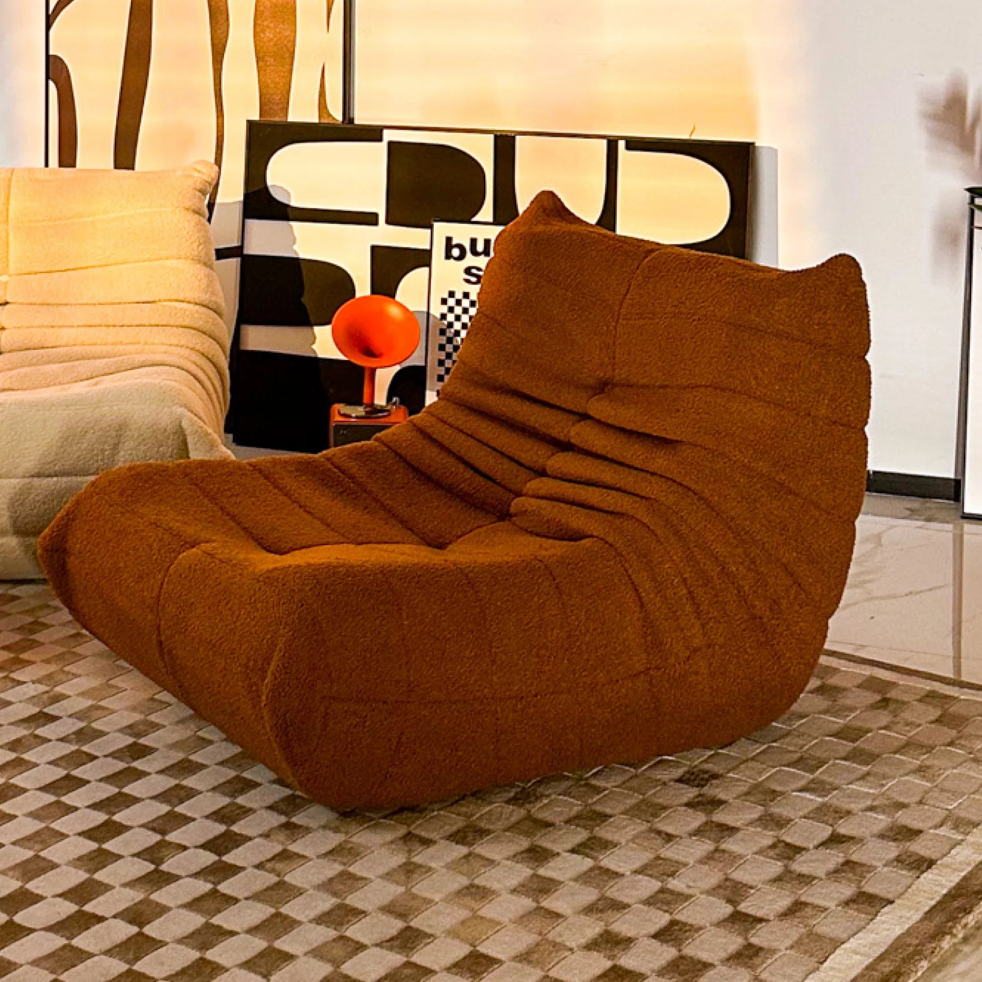 <tc>Sofa na Caixa</tc> 1973 1 assento em Boucle - Orange